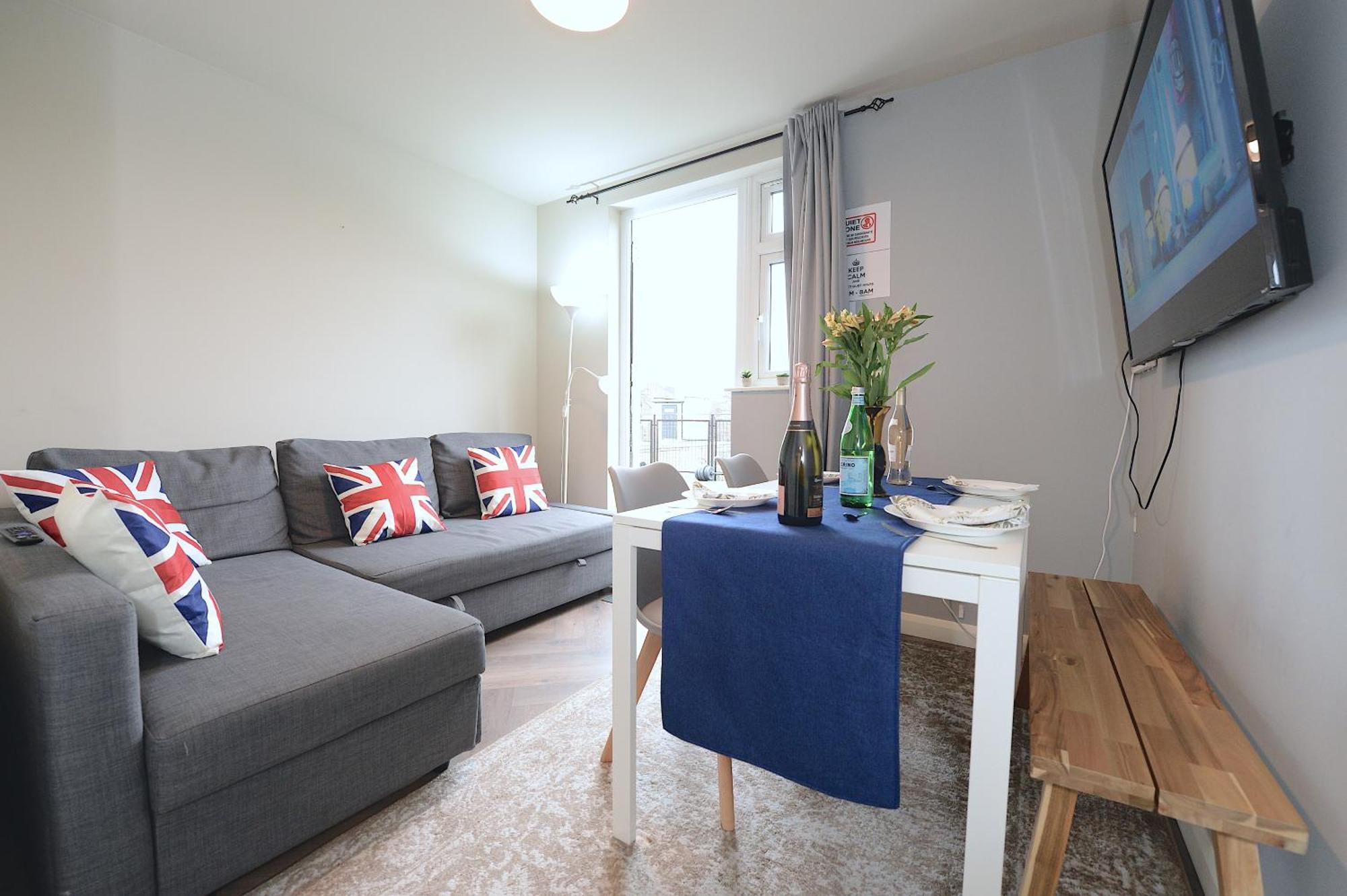 לונדון 2 Bedroom Flat In Wood Green Piccadilly Line מראה חיצוני תמונה