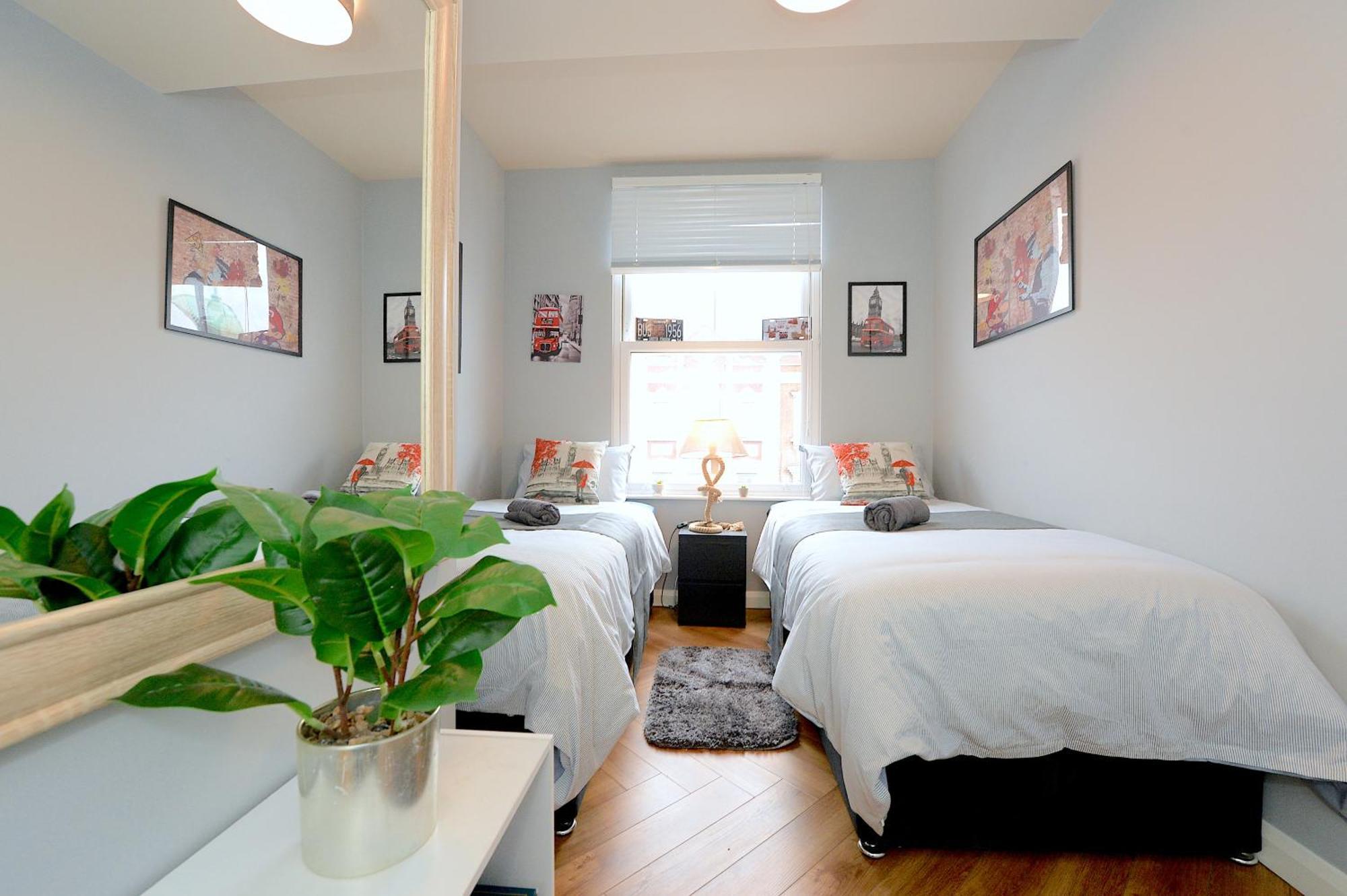 לונדון 2 Bedroom Flat In Wood Green Piccadilly Line מראה חיצוני תמונה